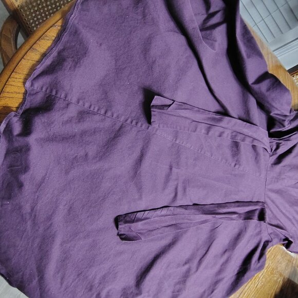 Dress with Pockets and Built In Belt and Flowy Skirt - Picture 5 of 8